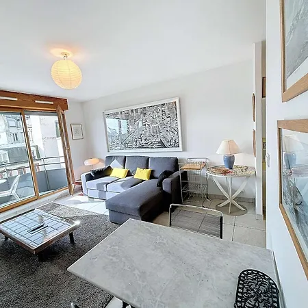 Avec Balcon Et Parking A 50m De La Plage, Centre De - Fr-1-361-337 Granville