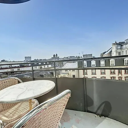 Avec Balcon Et Parking A 50m De La Plage, Centre De - Fr-1-361-337 Apartmán