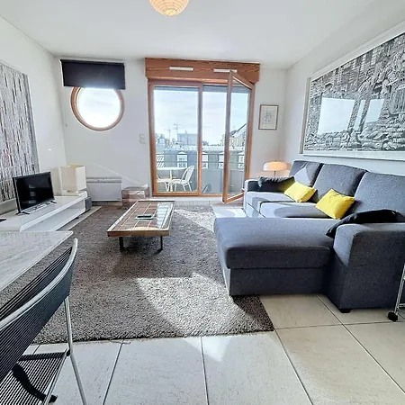 Avec Balcon Et Parking A 50m De La Plage, Centre De - Fr-1-361-337 Granville