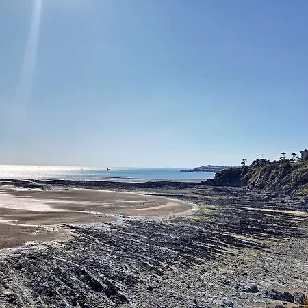 Avec Balcon Et Parking A 50m De La Plage, Centre De - Fr-1-361-337 * Granville